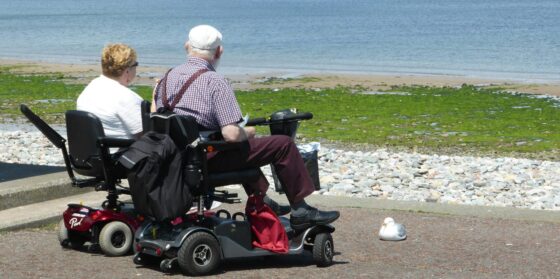 Scooter per Anziani: Libertà e Mobilità Senza Barriere